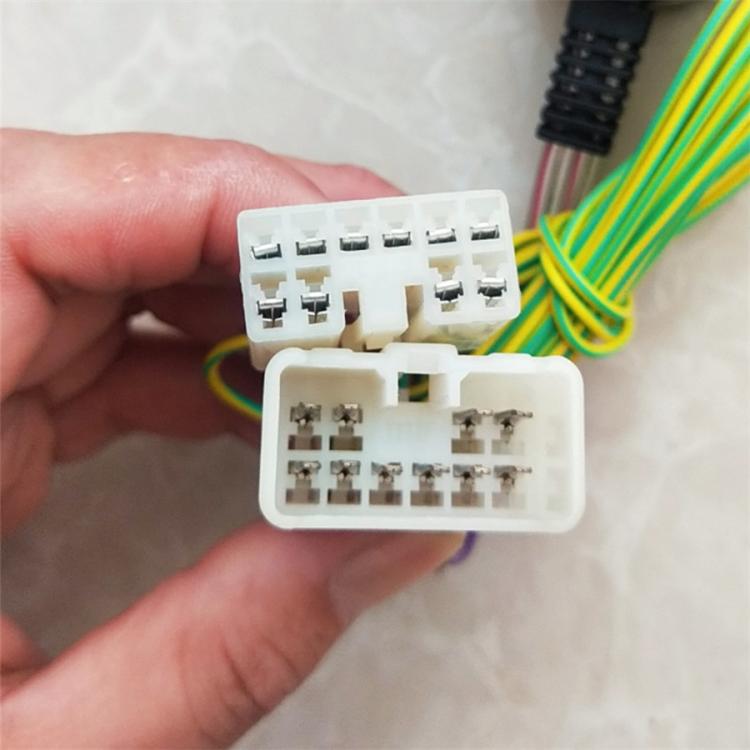 10 Pin + 6 Pin High to Low Line Output Converter with Remote Turn-On Cable for Toyota / Subaru / Scion / Lexus, For Toyota / Subaru / Scion / Lexus