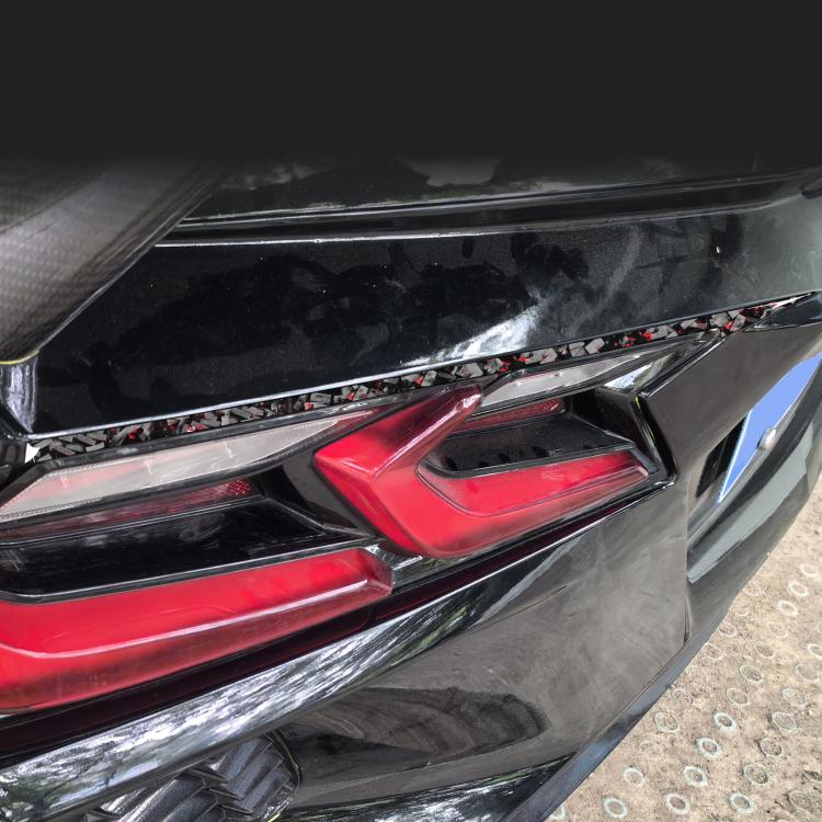 2pcs/Set Forged Gold Foil Carbon Fiber Car Taillight Decorative Sticker for Chevrolet Corvette C8 2020-, Left and Right Driver, Taillight