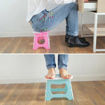 Outdoor Portable Sitting Plastic Folding Stool Fishing Useful Stool, Random Color Delivery, 1751