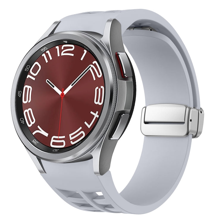 Richard Magnetic Folding Silver Buckle Silicone Watch Band, For Sansung Galaxy Watch 5 Pro 45mm, For Samsung Galaxy Watch 7 40 / 44mm, For Samsung Galaxy Watch 6 Classic 43 / 47mm