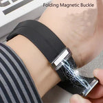 For Samsung Galaxy Watch Ultra 47mm / Ultra 2025 Groove Magnetic Folding Silver Buckle Silicone Watch Band
