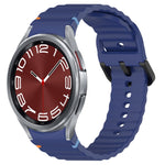 Wavy Grain Stitched Black Buckle Silicone Watch Band, For Samsung Galaxy Watch FE 40mm, For Samsung Galaxy Watch 7 40 / 44mm, For Samsung Galaxy Watch 6 Classic 43 / 47mm, For Samsung Galaxy Watch 6 40 / 44mm