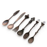 6pcs / Set Vintage Mini Coffee Spoons Suit Royal Style Metal Carved Coffee Fruit Cutler Dessert Flatware Kitchen Tools, Gold, Red Bronze, Antique Bronze（With Red Fork）, Antique Bronze（With Antique Fork）, Silver